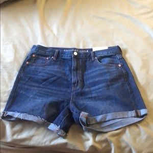 American Eagle jean shorts size 14 tags on